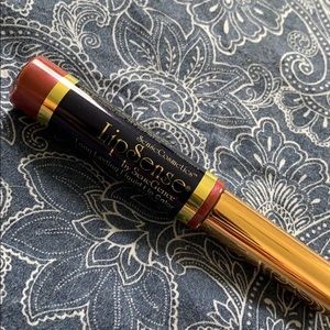 LipSense Lexie Bear-y long wear lip color